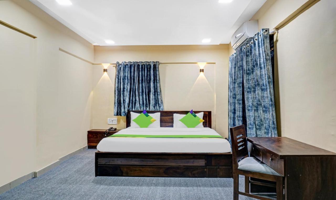 Treebo Tulip Hotel ปูเน่ ภายนอก รูปภาพ