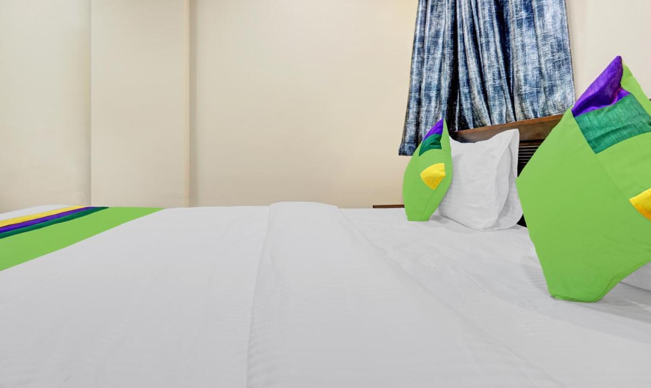 Treebo Tulip Hotel ปูเน่ ภายนอก รูปภาพ