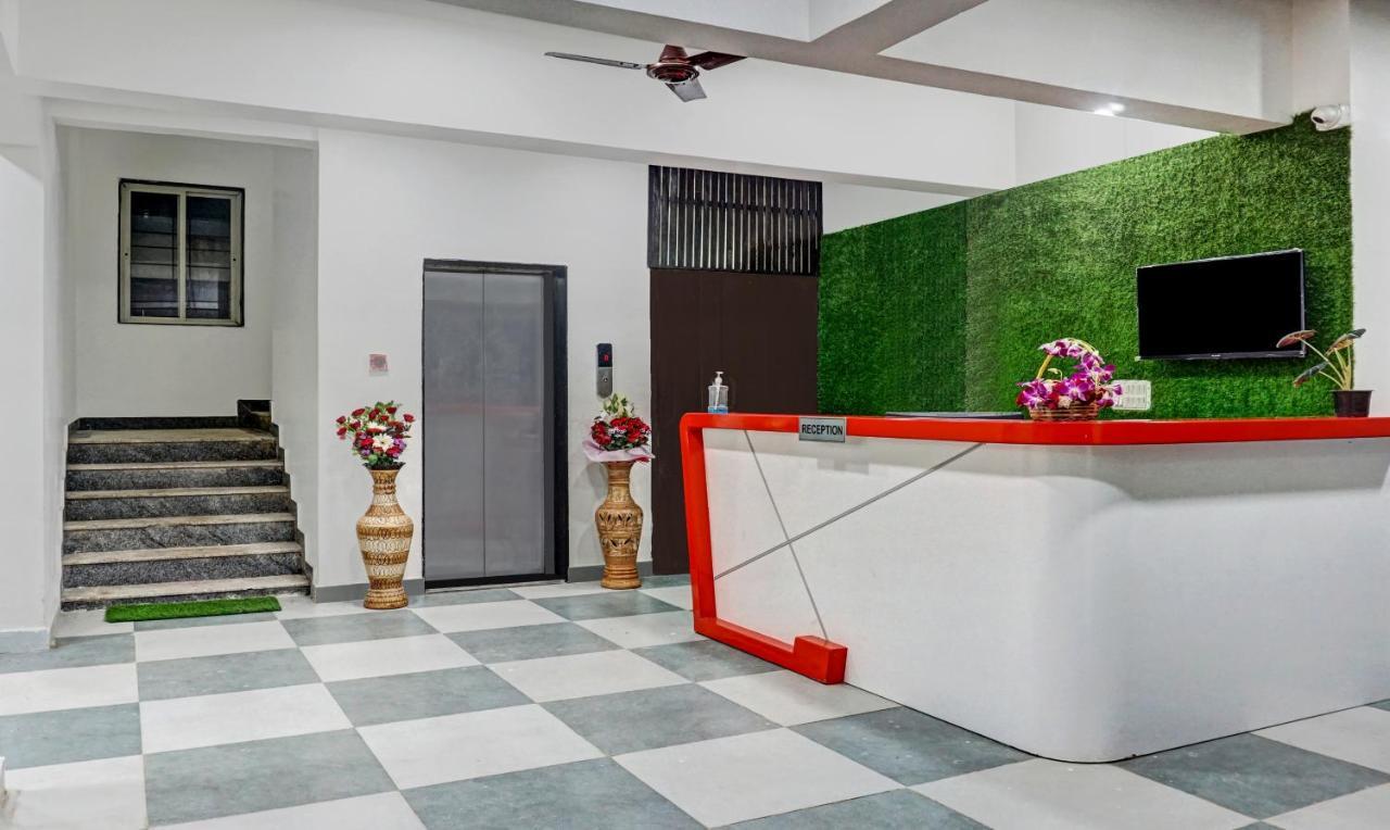 Treebo Tulip Hotel ปูเน่ ภายนอก รูปภาพ